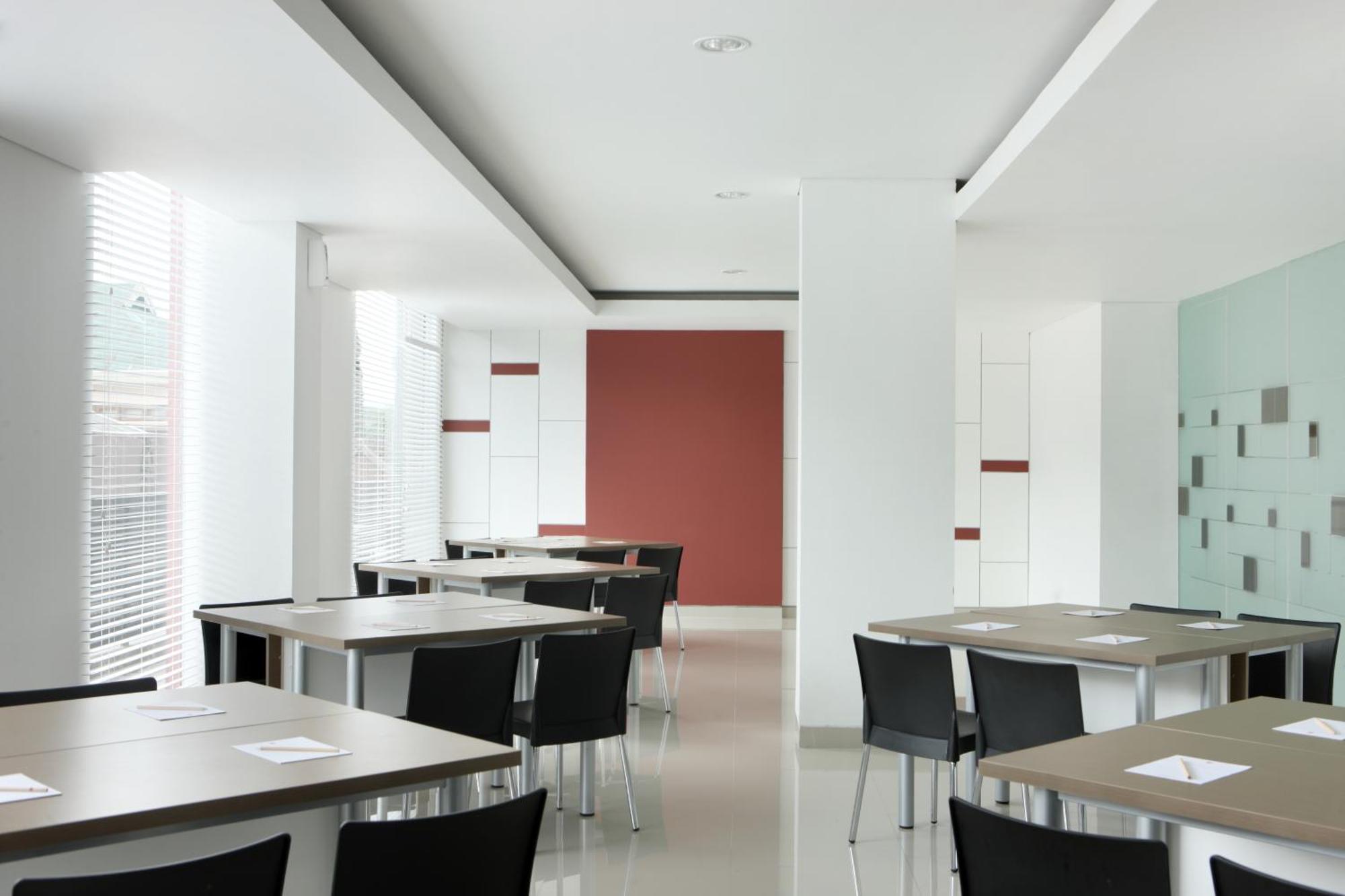 Amaris Hotel Malang Ngoại thất bức ảnh