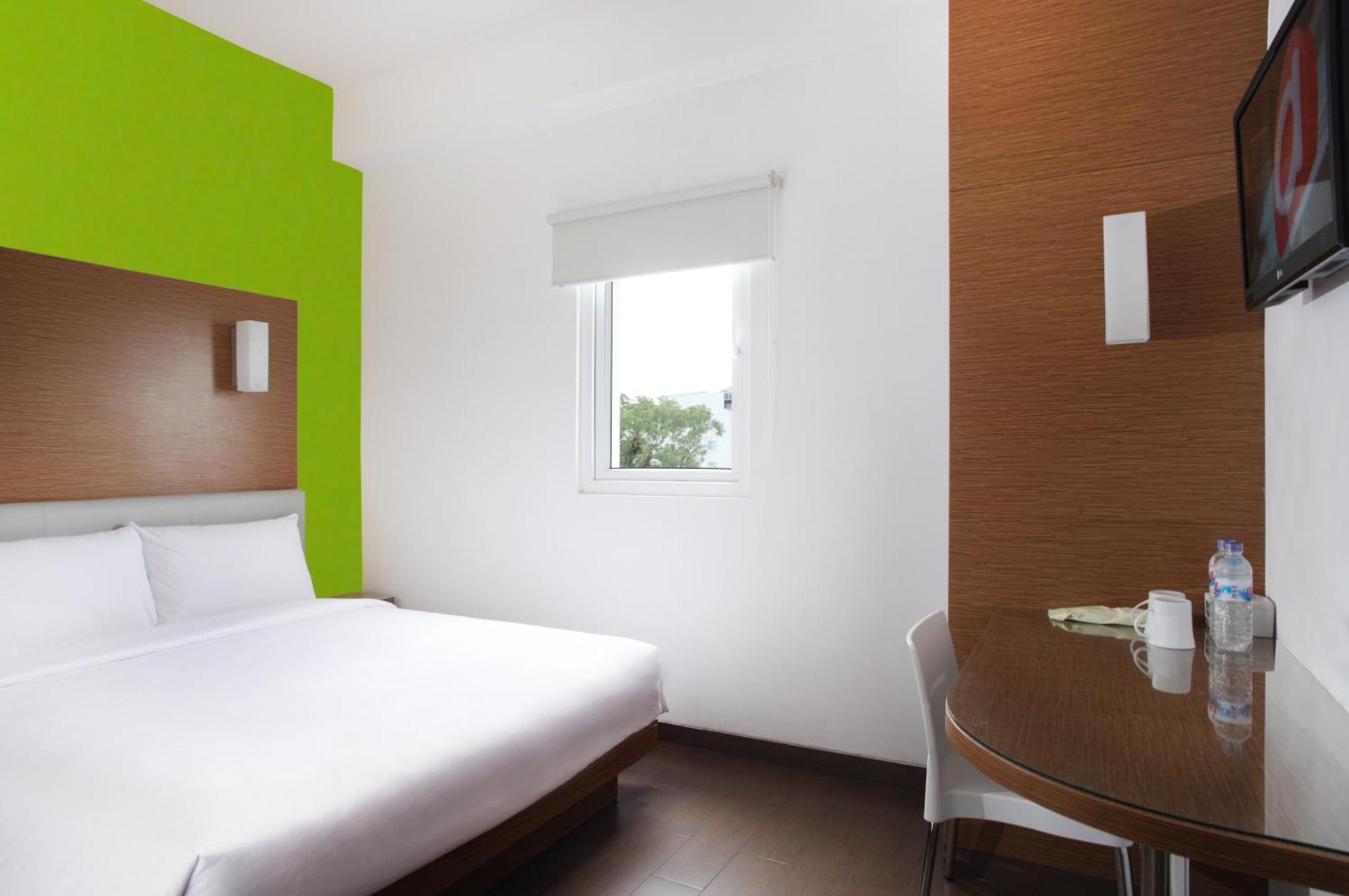Amaris Hotel Malang Ngoại thất bức ảnh